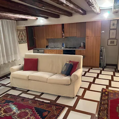 1 Ca'Del Traghetto Family Apartment Venezia Esterno foto