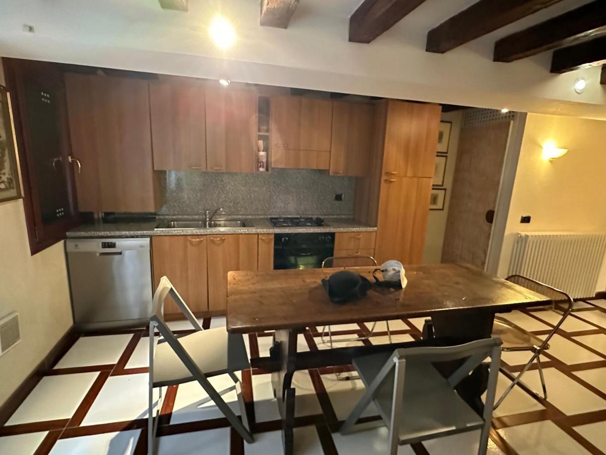 1 Ca'del Traghetto Family Appartement Venetië